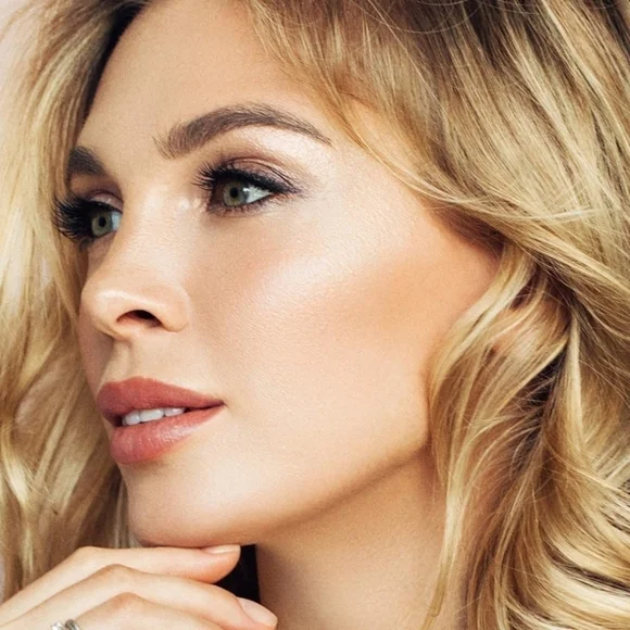 Lucky Glow - Picture 3 of 3